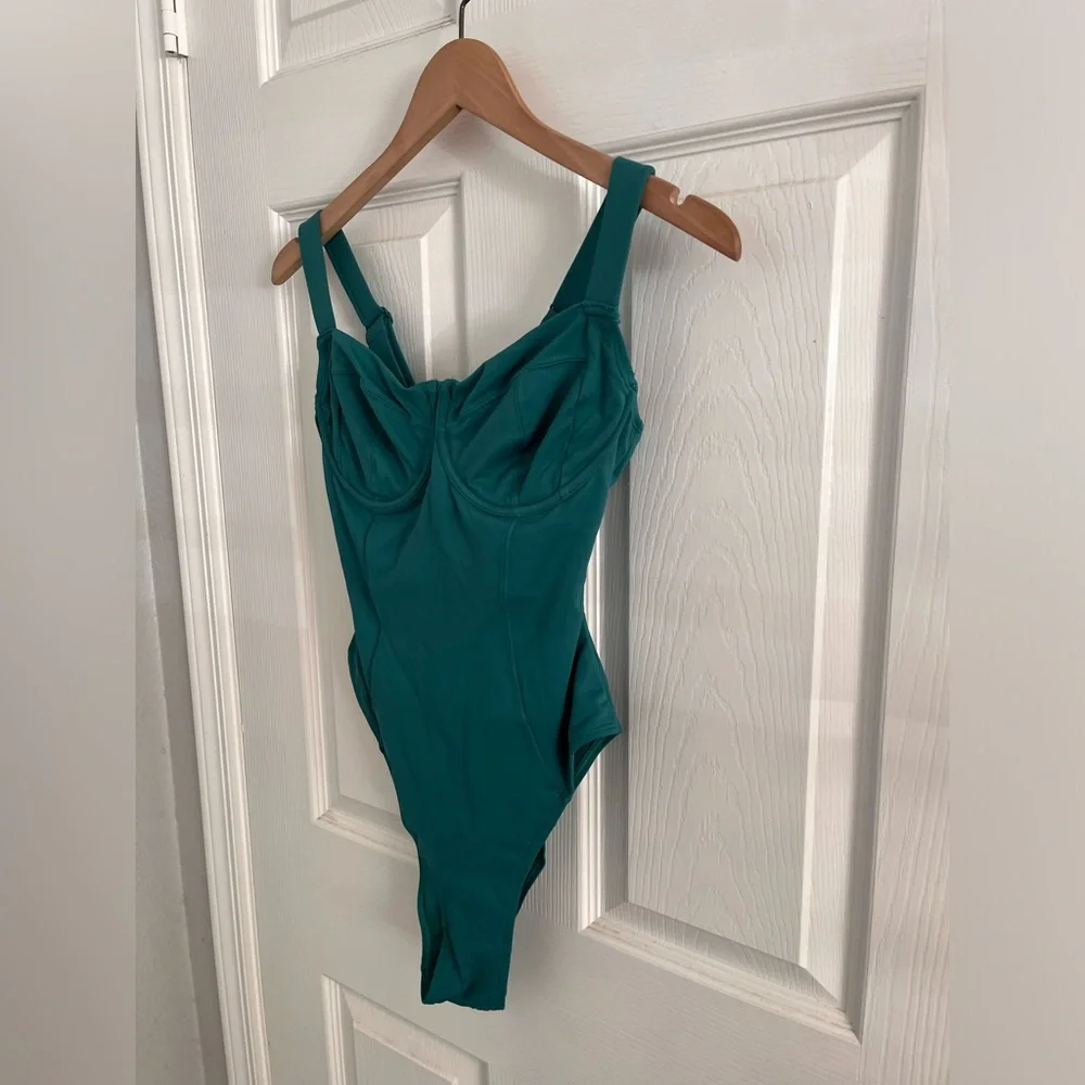 TA3 Mega Sculpting Suit Lifty Emerald Sz S RL D/DD